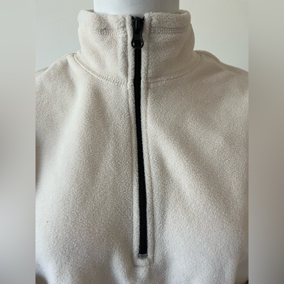 Old Navy Fleece Sweater - Picture 3 of 8